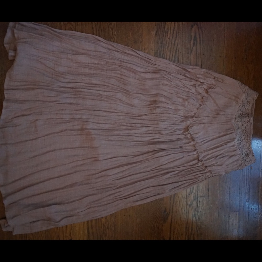 Lace trim gorgeous maxi skirt